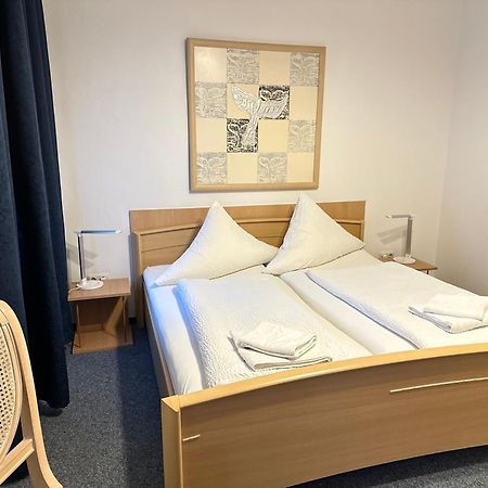 Hotel Am Freihafen Duisburgo Esterno foto