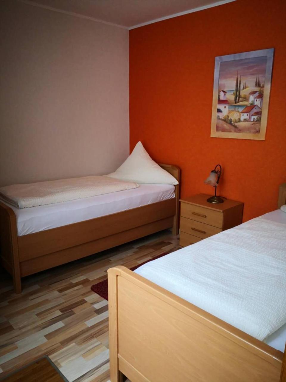 Hotel Am Freihafen Duisburgo Esterno foto
